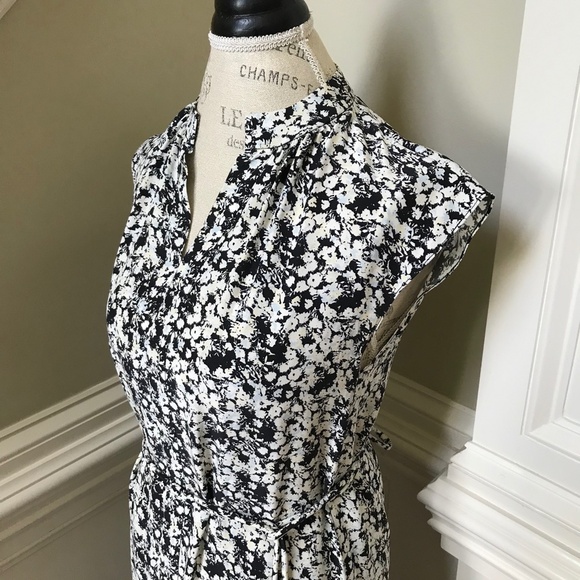 NWOT Charlotte Brody Midi Dress Womens Small Black Blue Silk Tassel Belt V-Neck - Picture 7 of 12